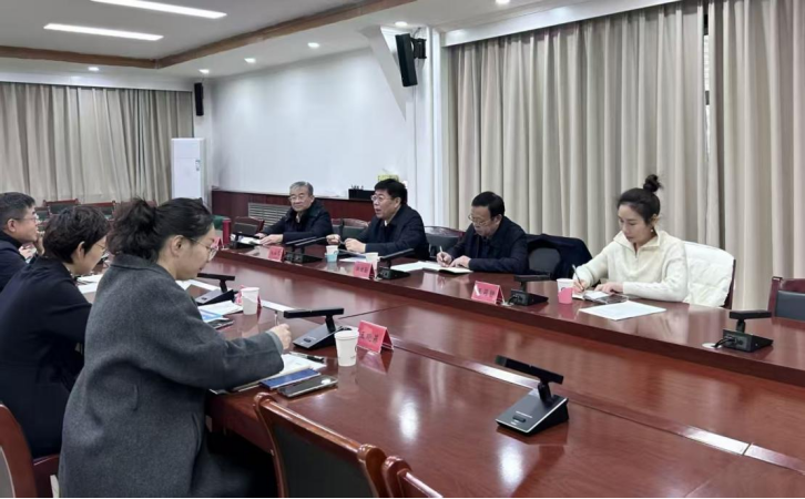 12月10日，我会会长刘永亭、执行秘书长郭效勤、工业诊所专家李晓明一行赴河北鹿泉经济开发区走访调研。