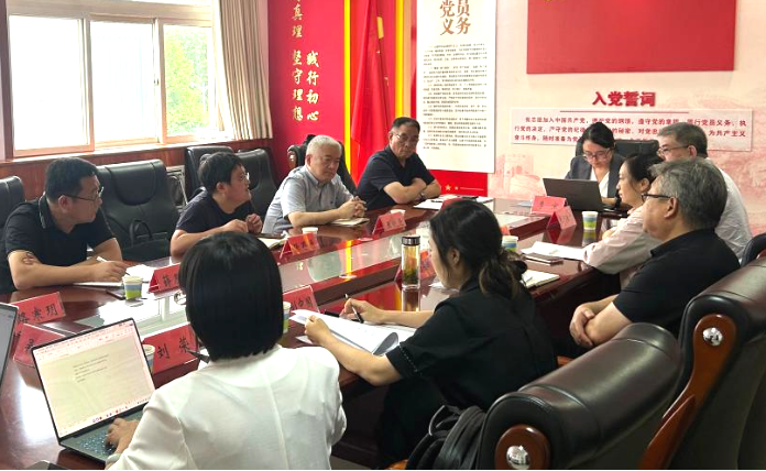 8月28日，我会参加《河北省电子信息行业企业 合规建设指引》专题座谈会